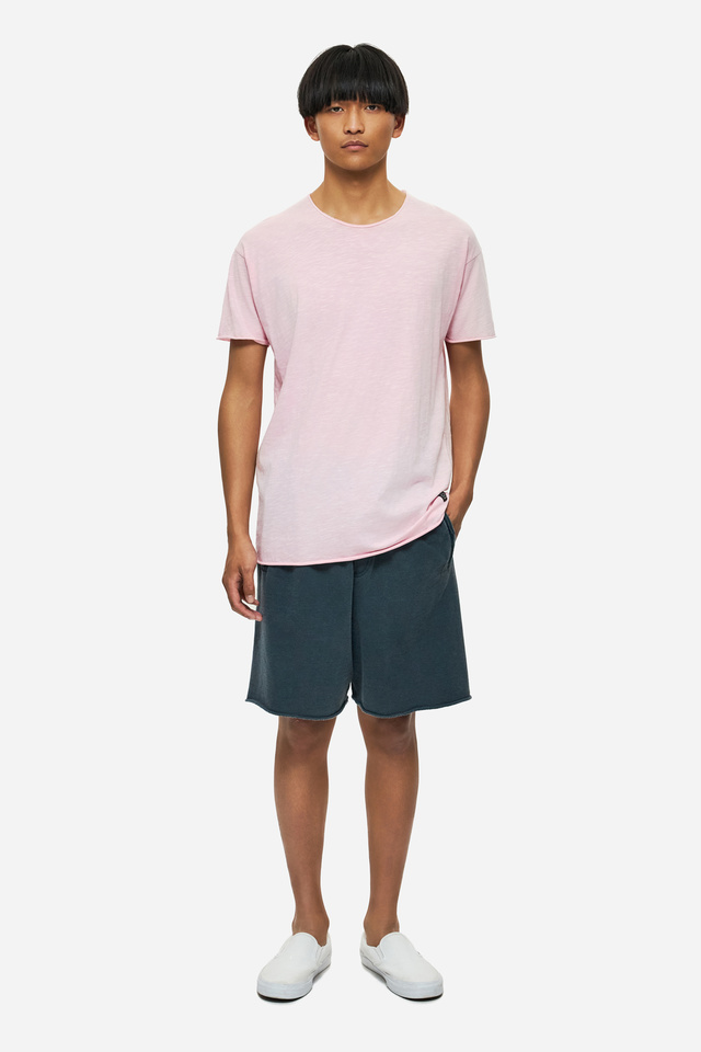 Βερμούδα με Ακατέργαστες Λεπτομέρειες