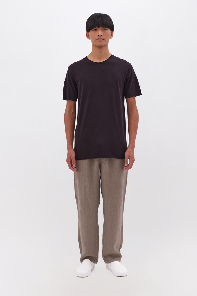 Τ-Shirt with Raw Cut Edges