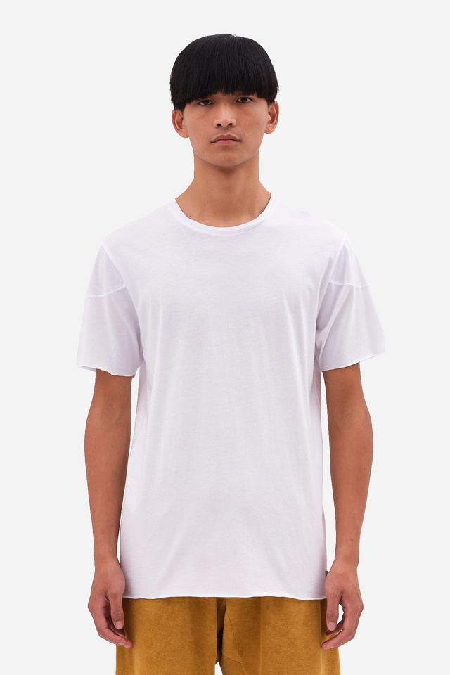 Τ-Shirt with Raw Cut Edges