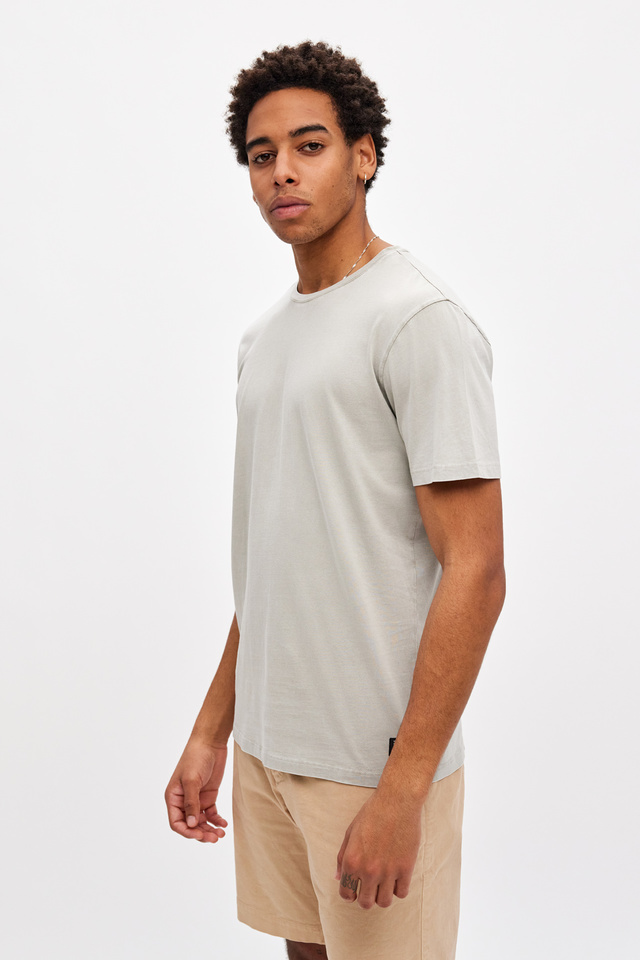 Τ-shirt with Round Neckline in Regular Fit