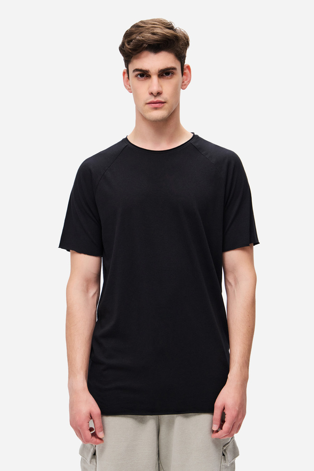 T-Shirt with Raw Edges and Raglan Sleeves