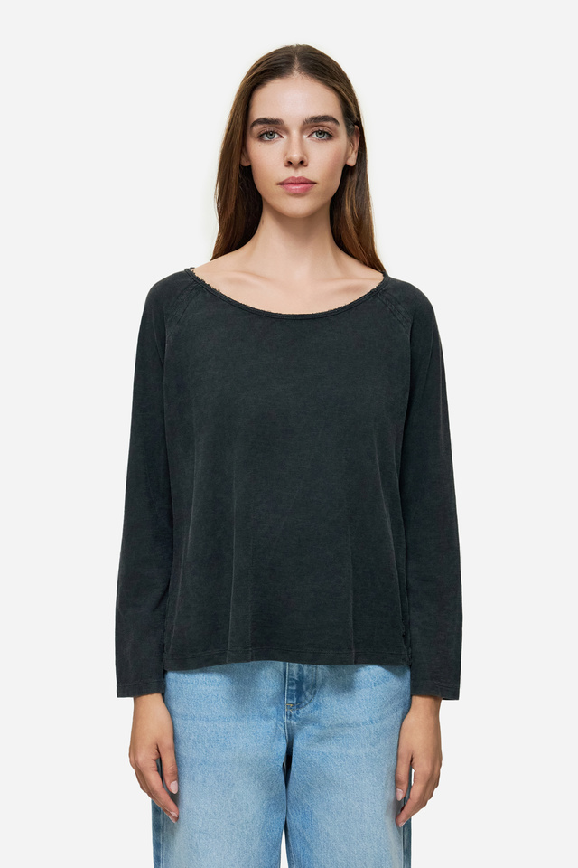 Long Sleeve Top with Raglan Sleeves