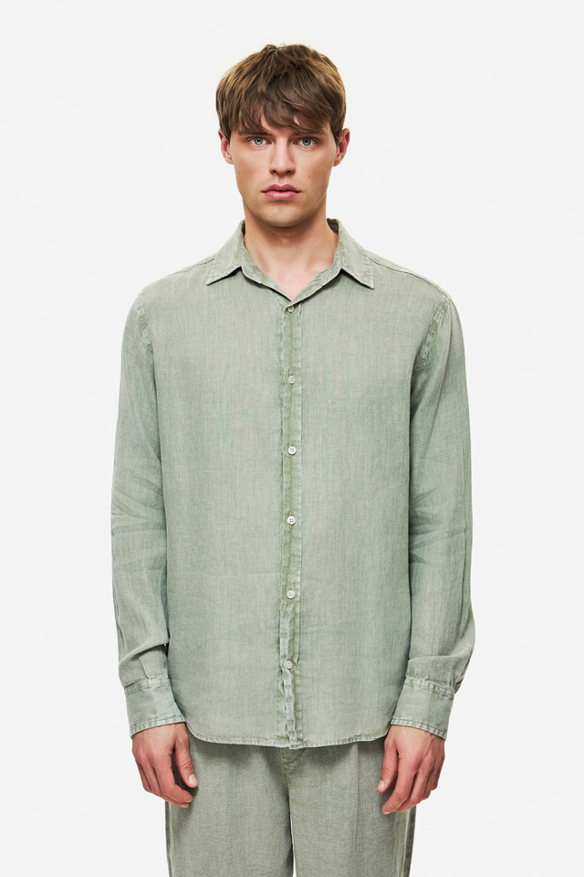 Shirt with Classic Collar