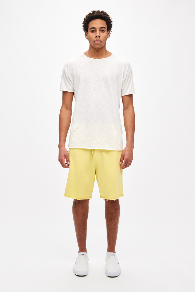 Sweatbermuda with Raw Edges in Regular Fit