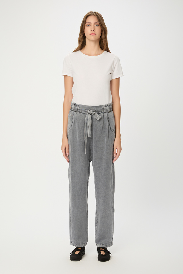 Linen Pleated Trousers in Regular Fit