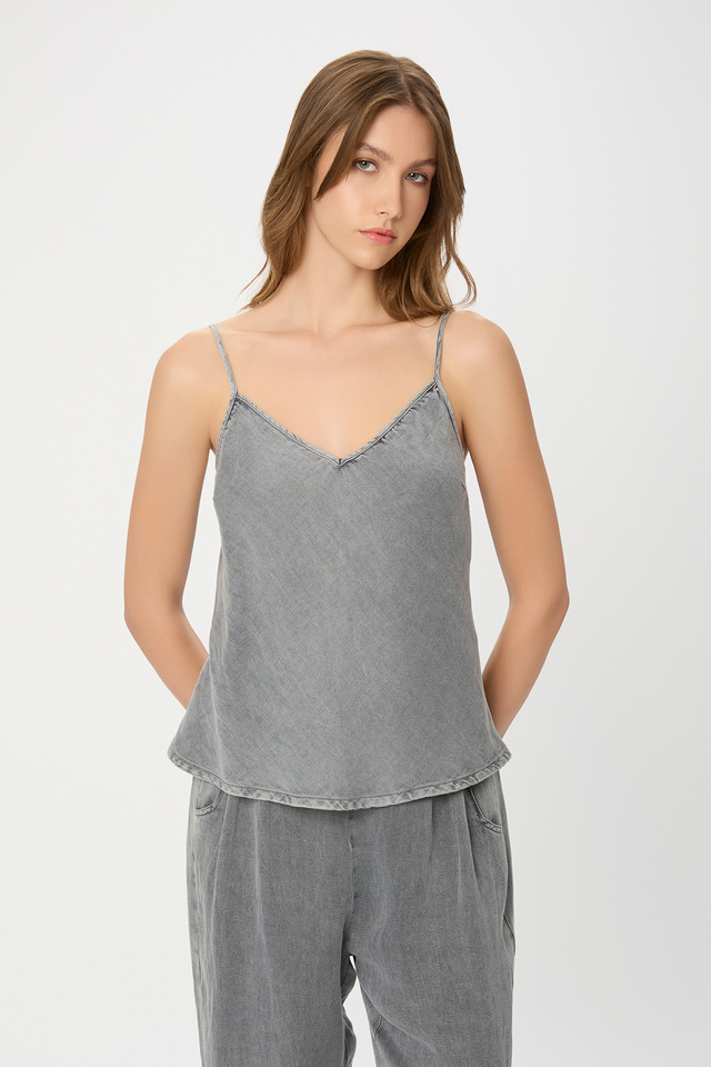 Λινό Τοπ με Τιράντες