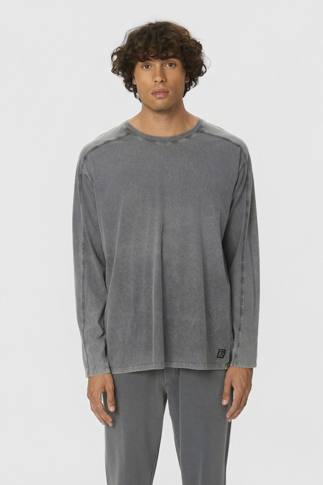 Oversized Longsleeve Top with Seam Details