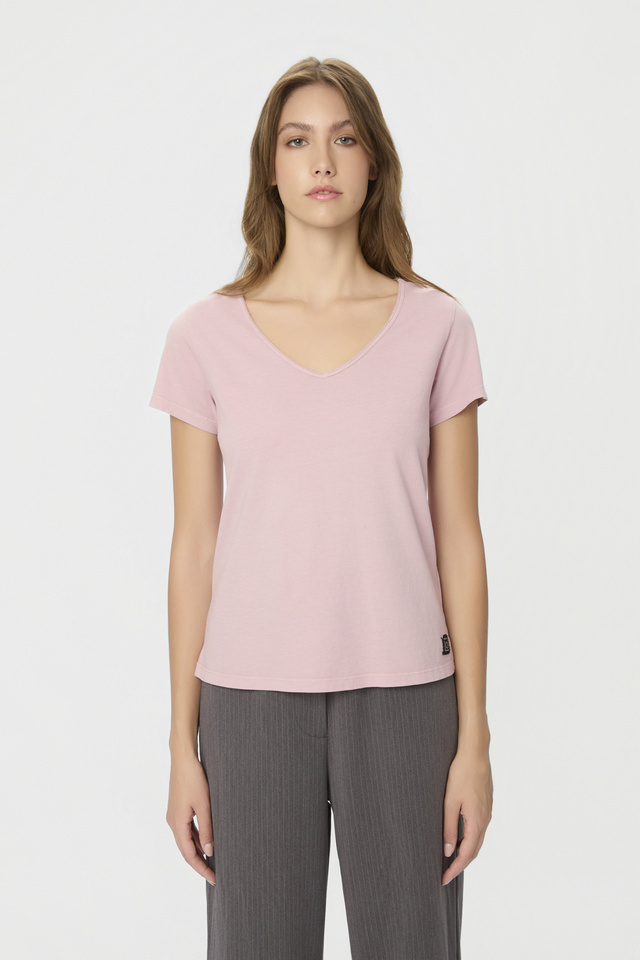 T-Shirt με V Λαιμόκοψη