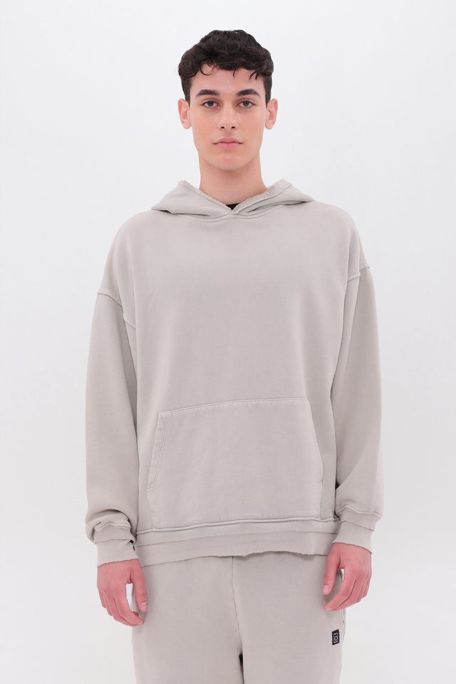 RELAXED HOODIE WITH RIB DETAILS