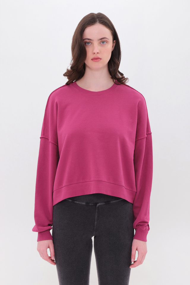 Asymmetric Crewneck with Rib Details