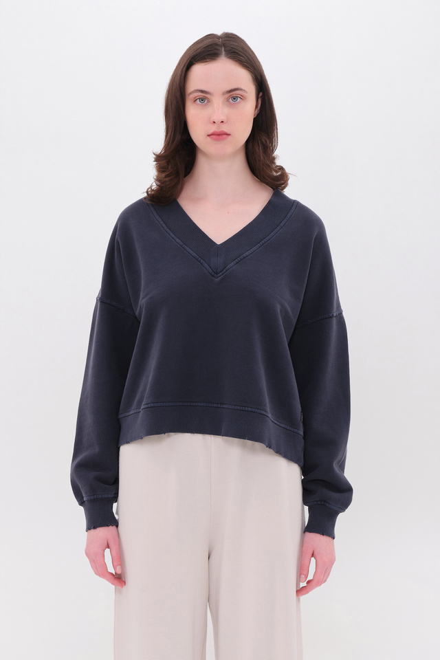 Relaxed V-Neck Crewneck
