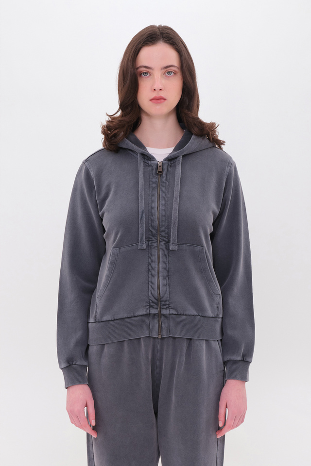 Full Zip In Regular Fit