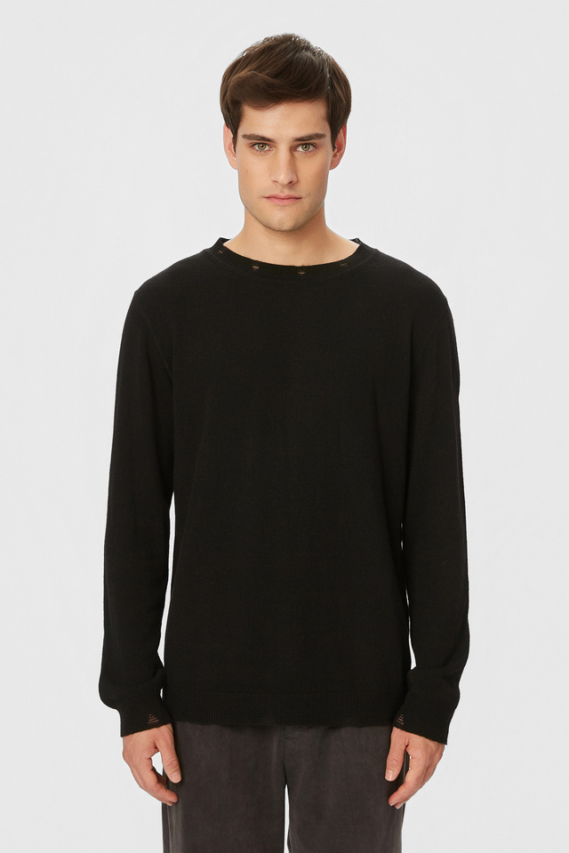 Crewneck Knitwear with Distressed Details