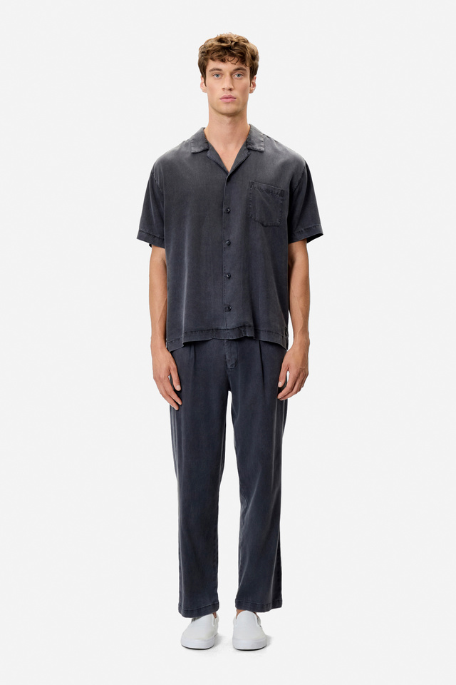 Pleated Trousers in Relaxed Fit