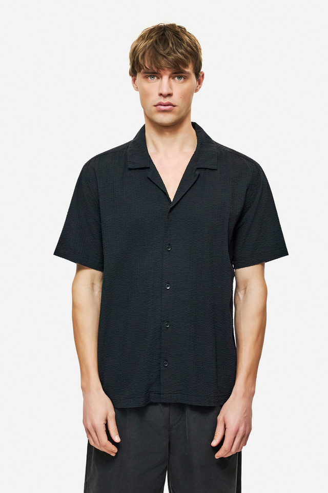 MONOCHROME STRIPED SHIRT