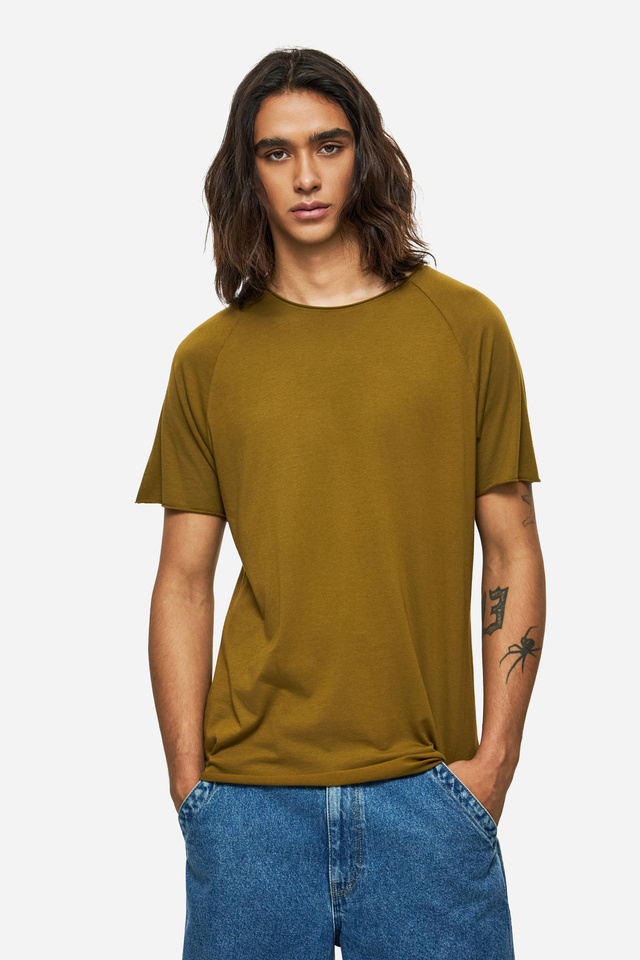 Raglan T-Shirt με Λεπτομέρειες