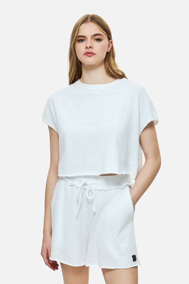 Relaxed T-Shirt με Raw Cut Τελειώματα