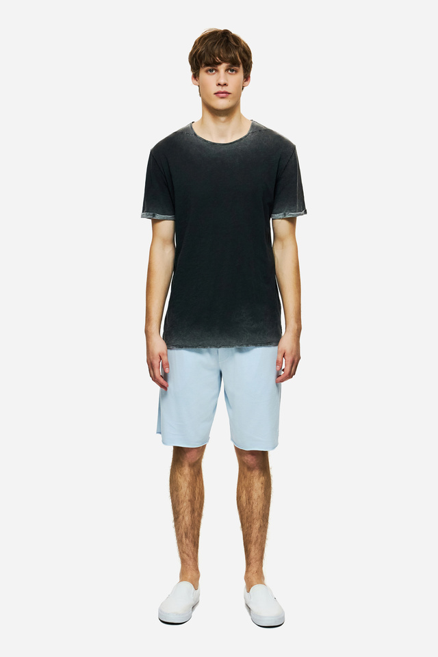 Bermuda with Embroidery in Relaxed Fit