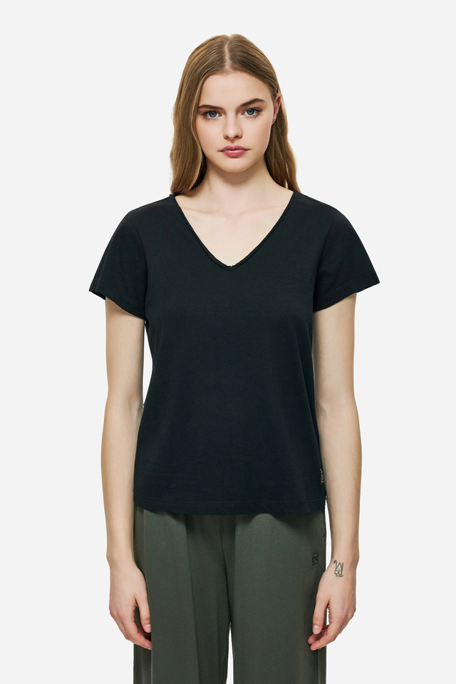 T-Shirt με V Λαιμόκοψη