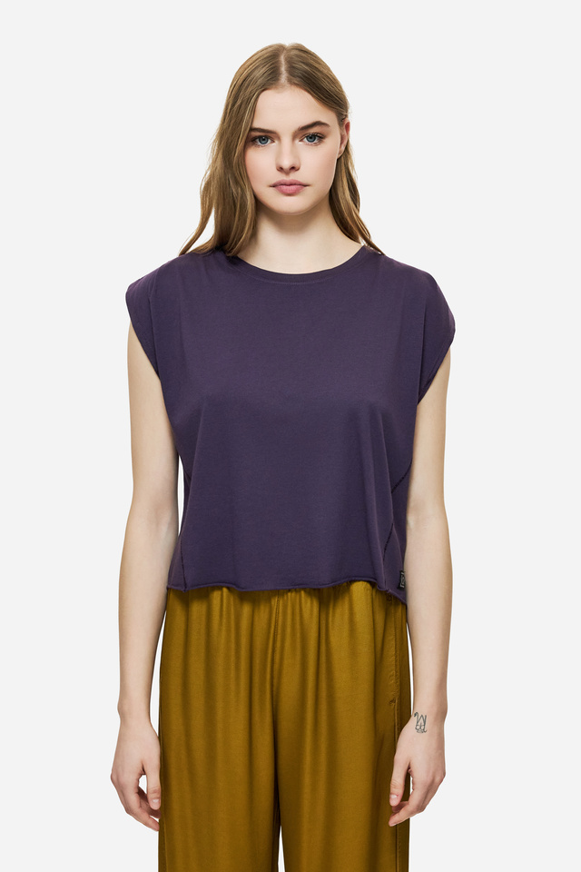 BOXY T-SHIRT WITH SLEEVE DETAIL