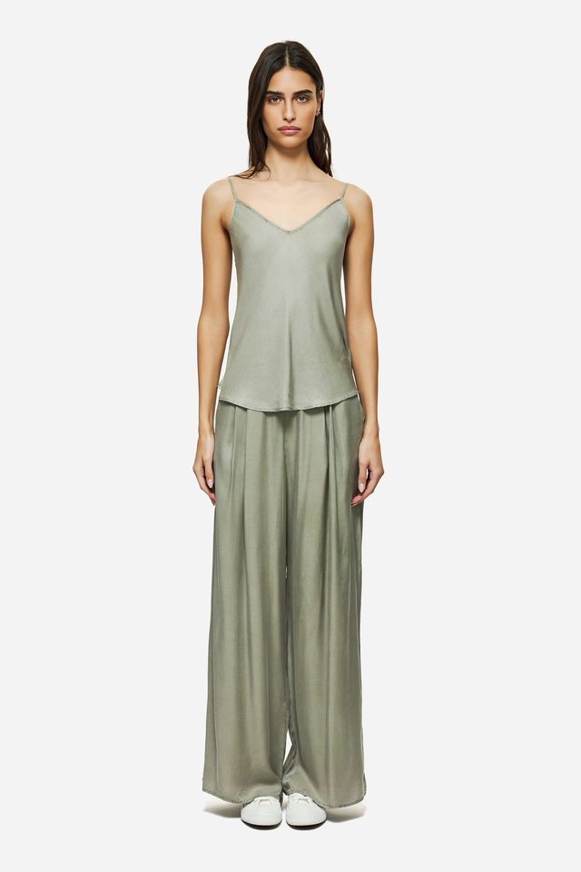 WIDE LEG PLEATED PANTS