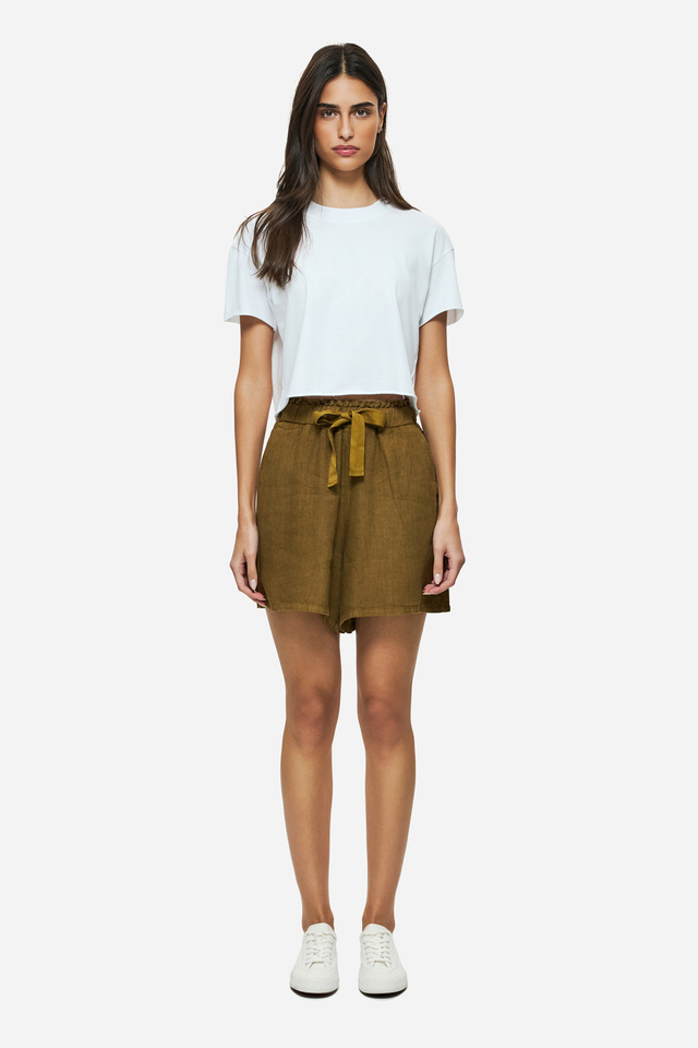 Linen Bermuda in Relaxed Fit