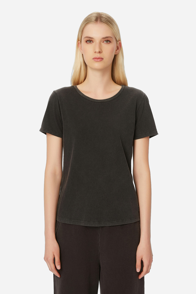 Τ-shirt με Στρογγυλή Λαιμόκοψη σε Κανονική Γραμμή