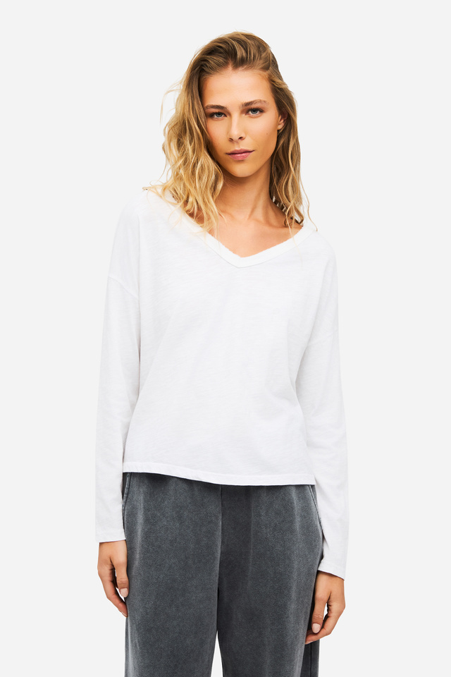 Oversized Long Sleeve V-Neck T-Shirt
