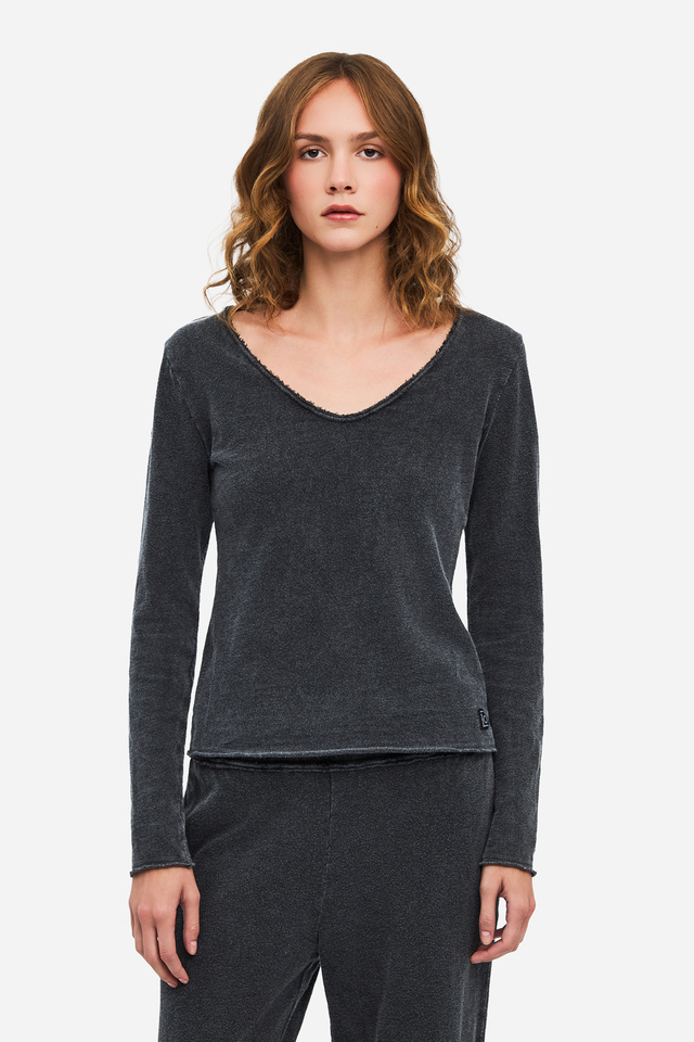 Women's Long Sleeve V-Neck Top