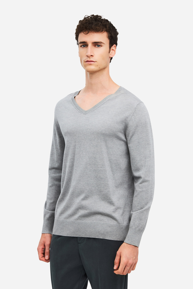 CASHMERE BLEND V- NECK