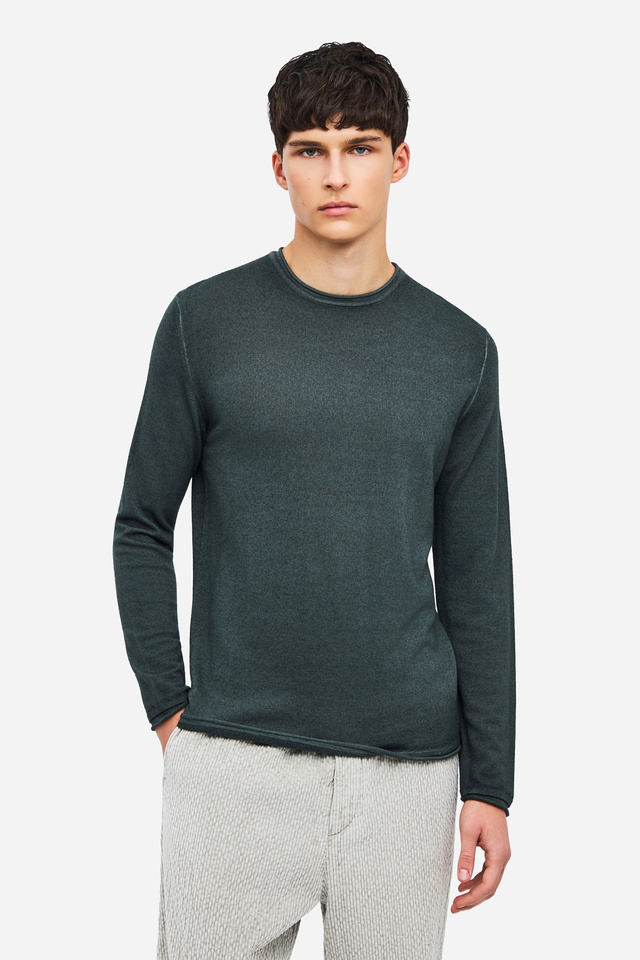 Roundneck Sweater in Slim Fit