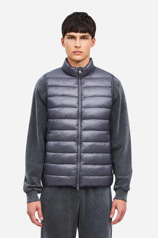 LIGHTWEIGHT PADDED GILET