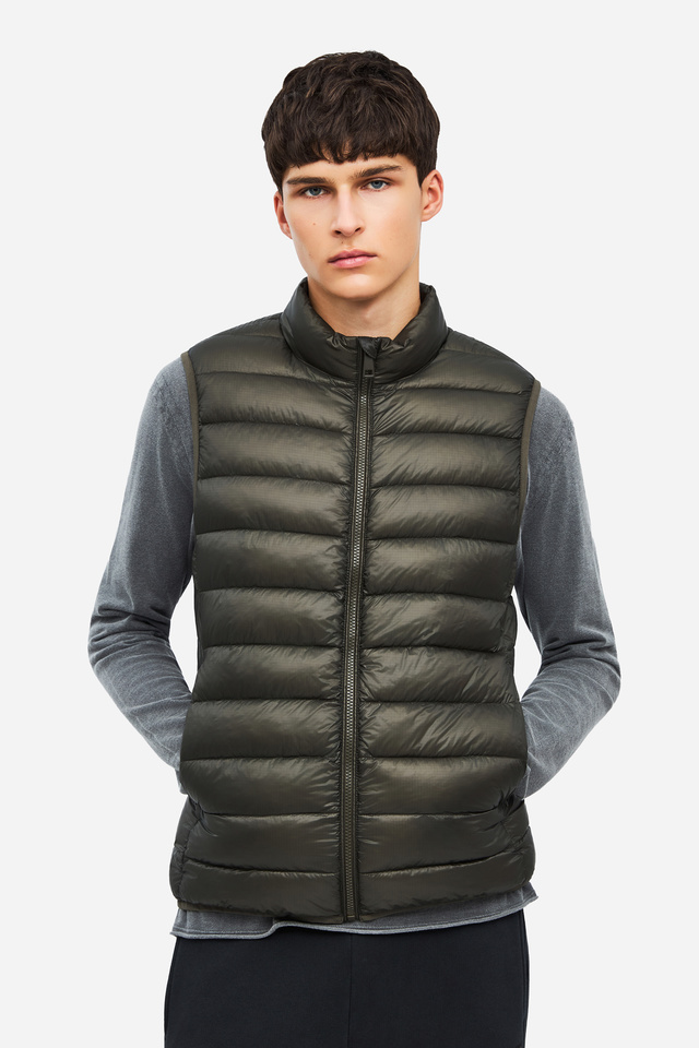 LIGHTWEIGHT PADDED GILET