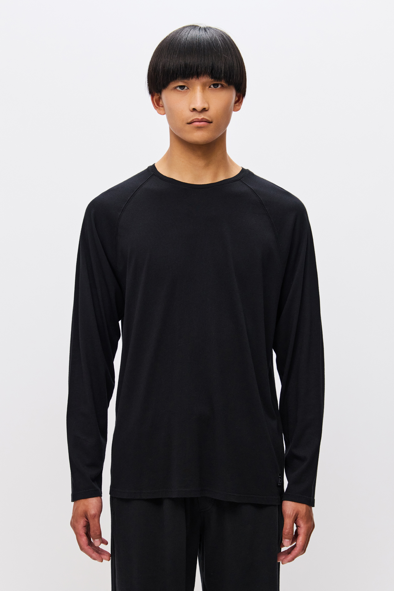RELAXED RAGLAN LONGSLEEVE