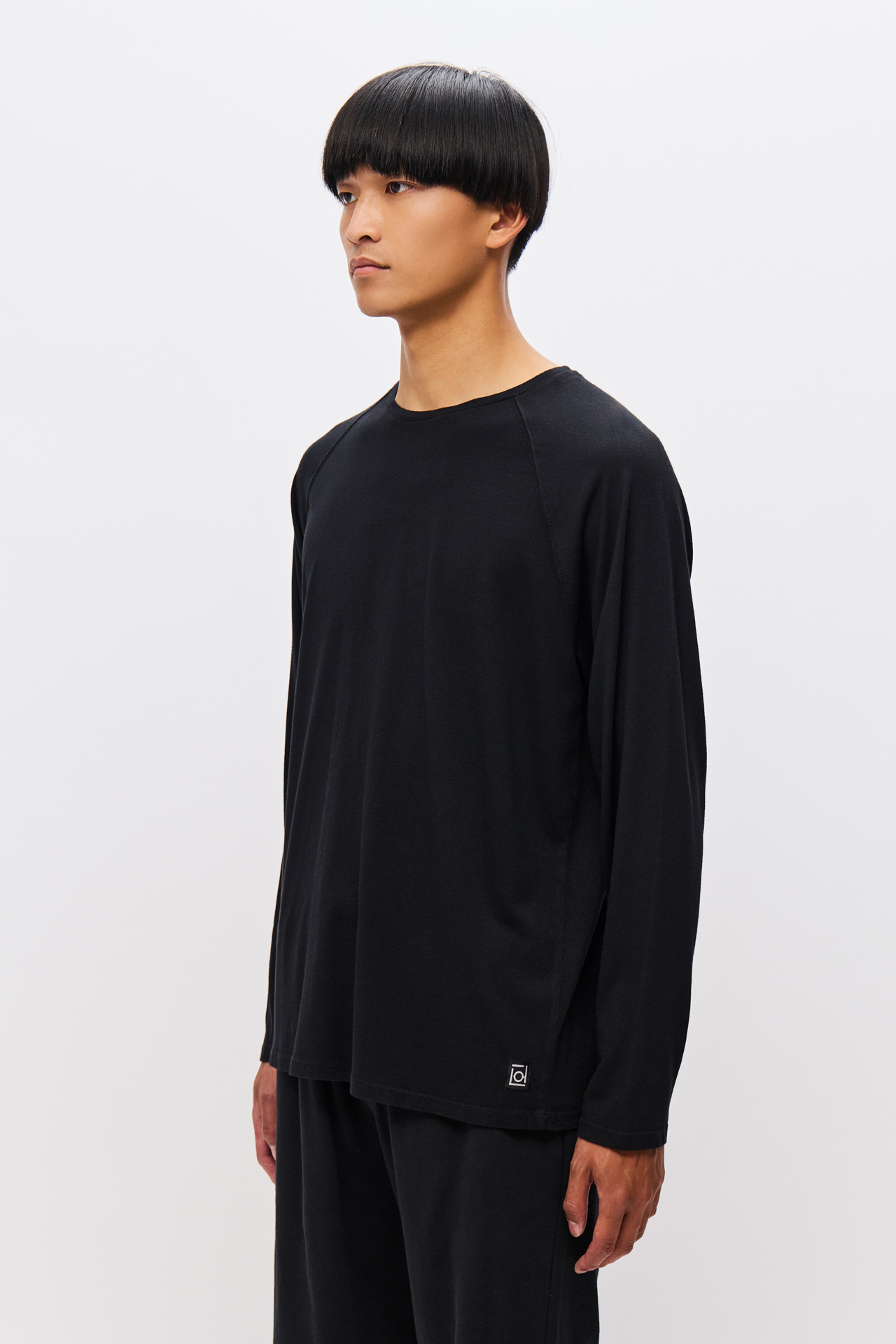 RELAXED RAGLAN LONGSLEEVE