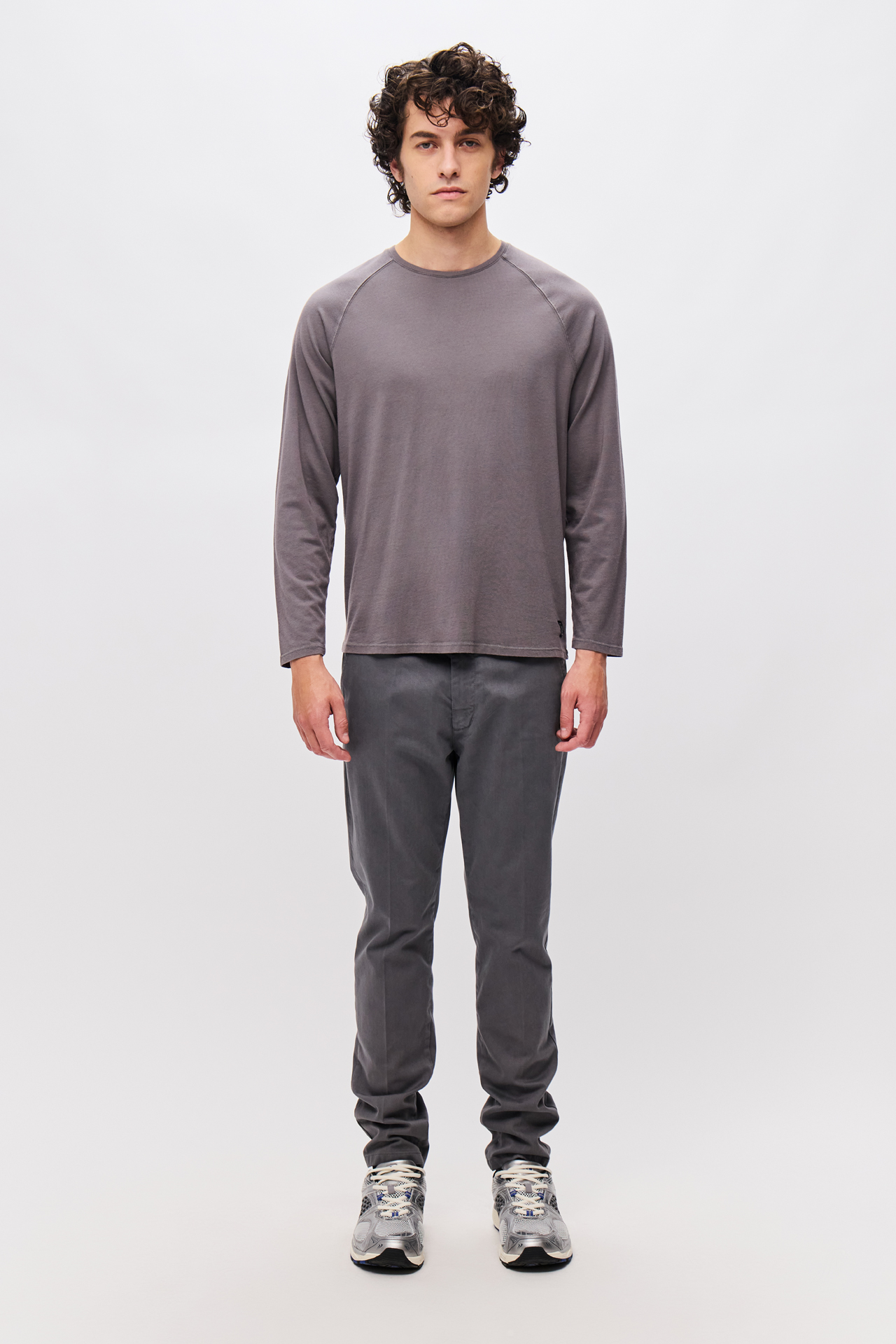 RELAXED RAGLAN LONGSLEEVE