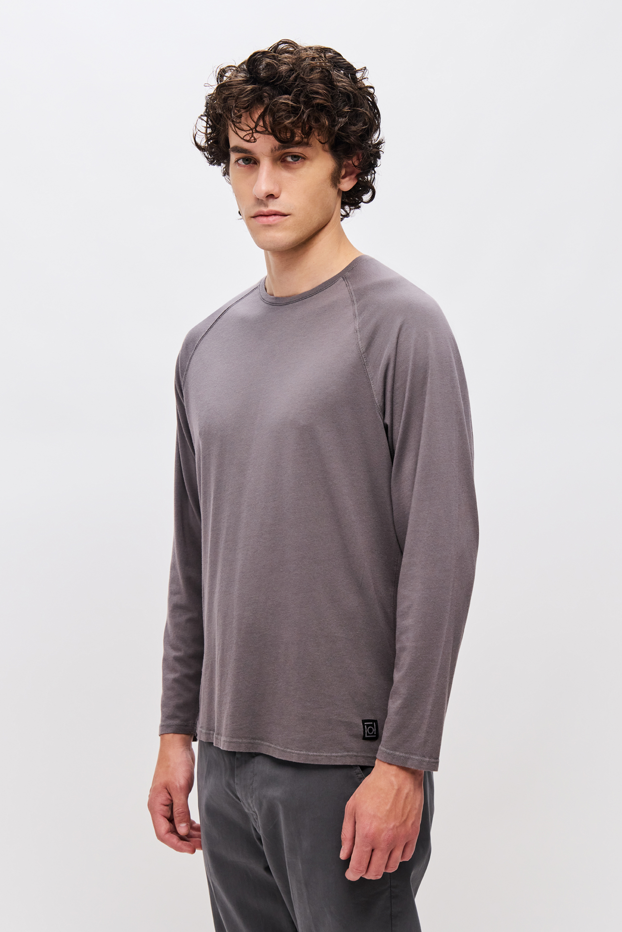 RELAXED RAGLAN LONGSLEEVE