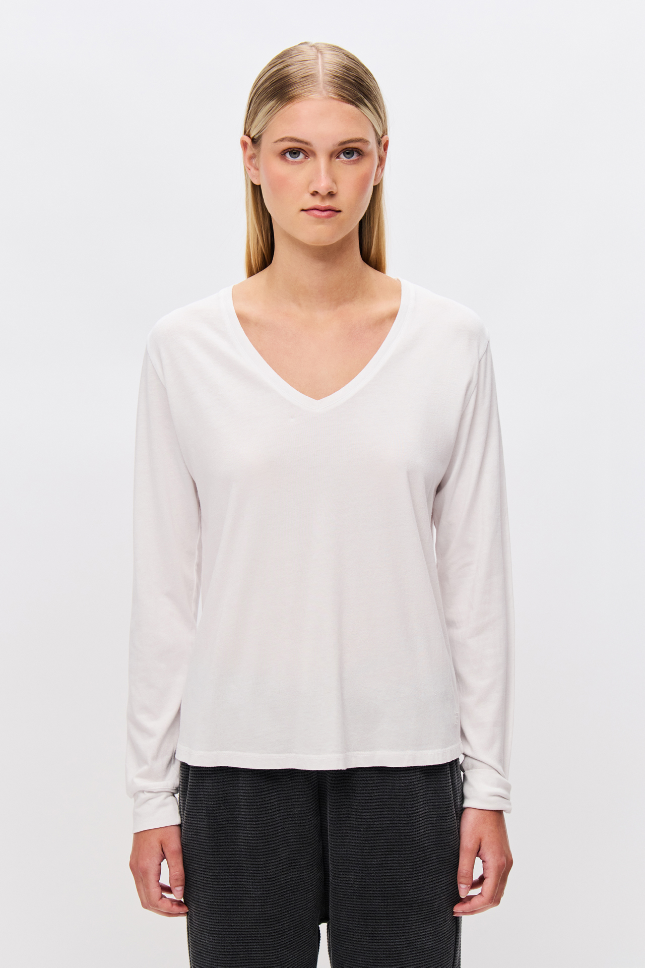 V-NECK LONGSLEEVE