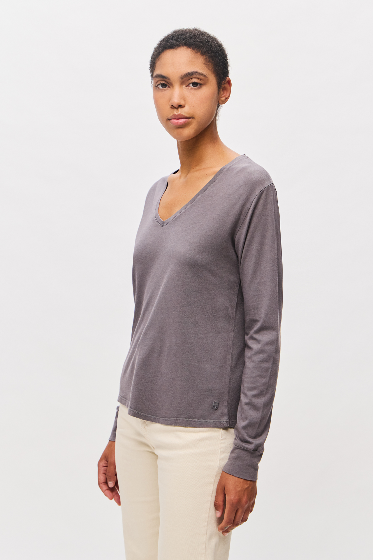 V-NECK LONGSLEEVE