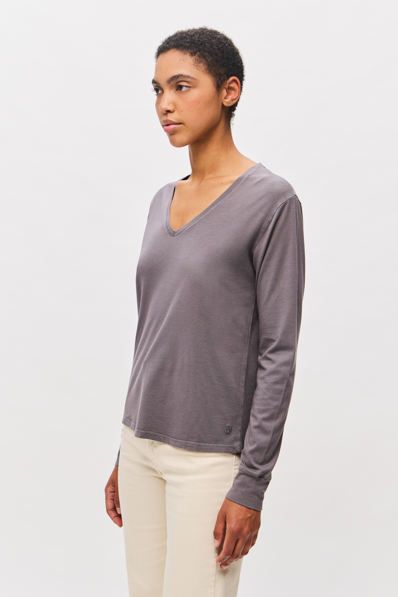 V-NECK LONGSLEEVE